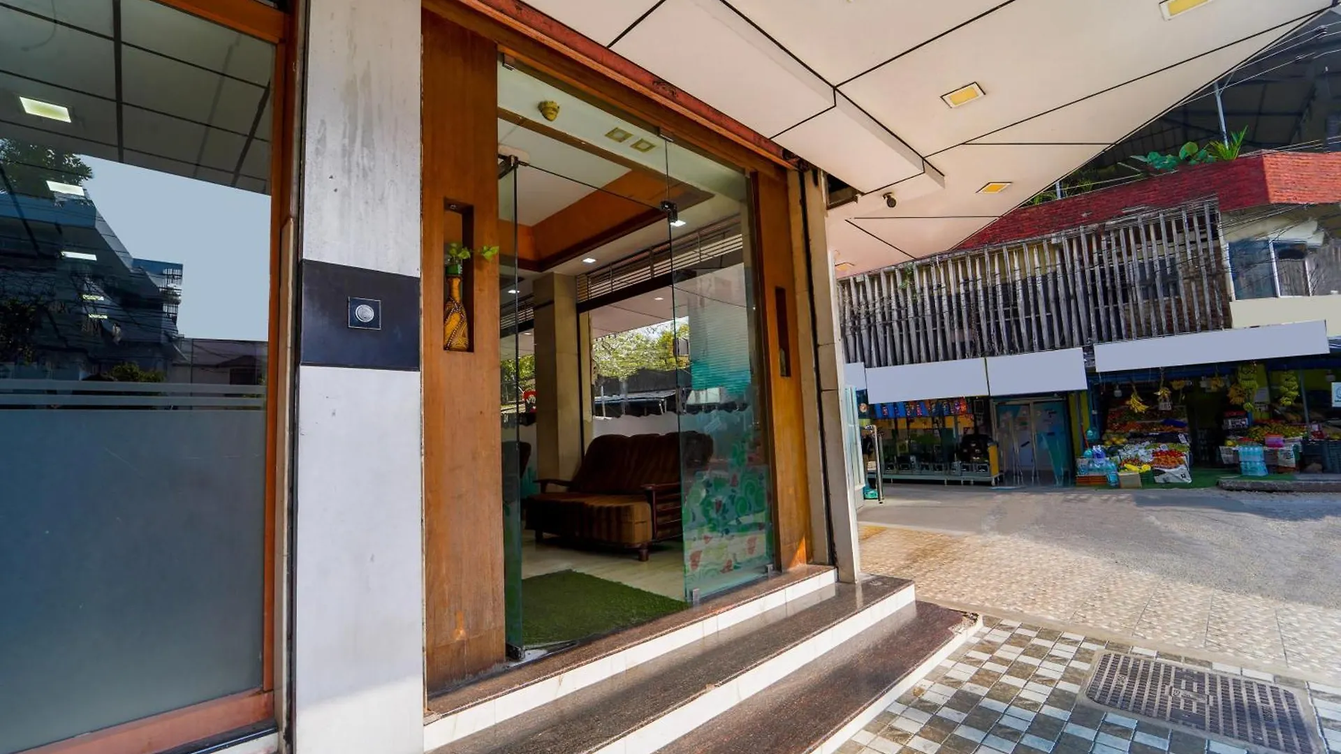 Super Townhouse City Center Ernakulam Kochi 酒店